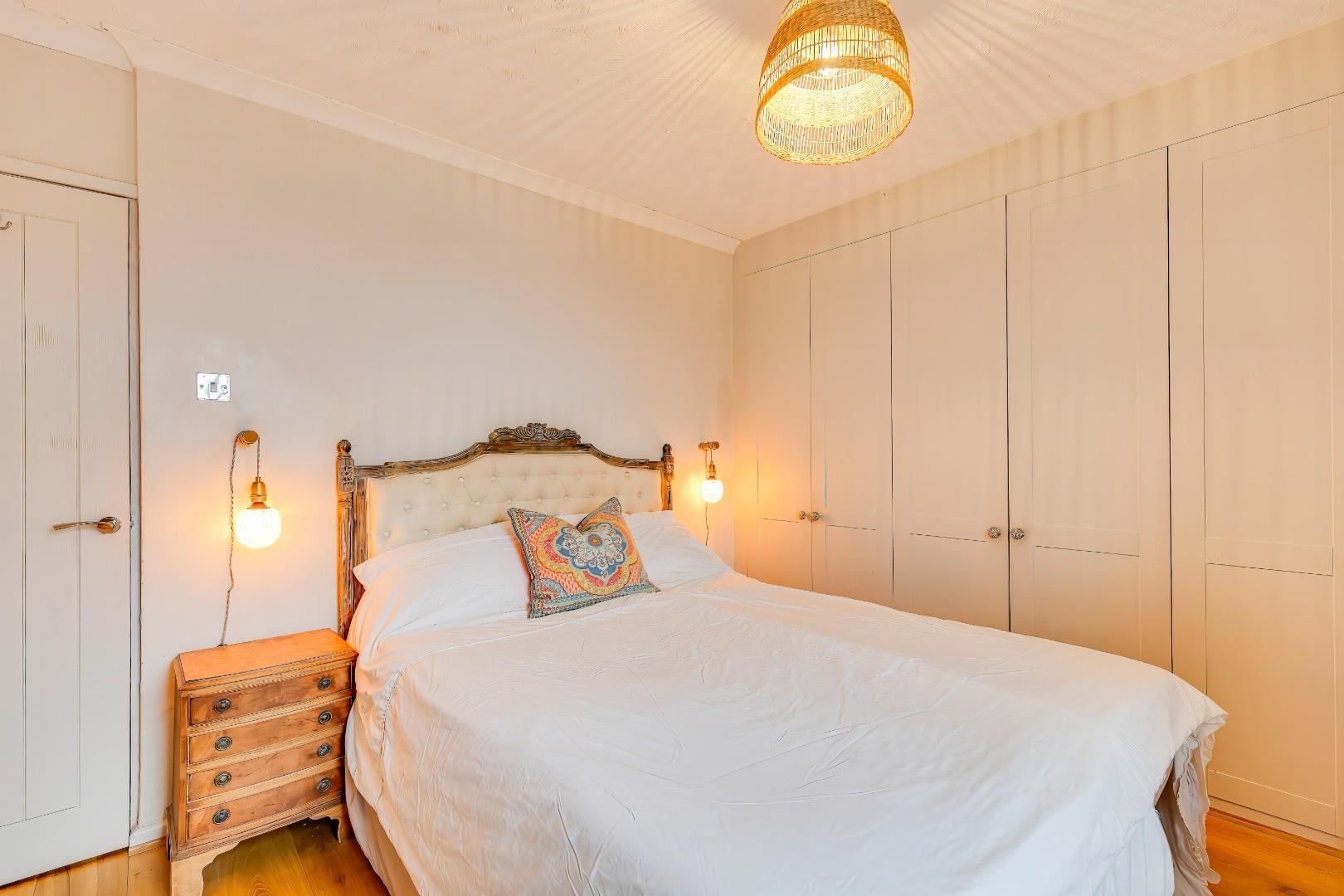 Borough Close, Cowbridge, Vale of Glamorgan, CF71 7BN